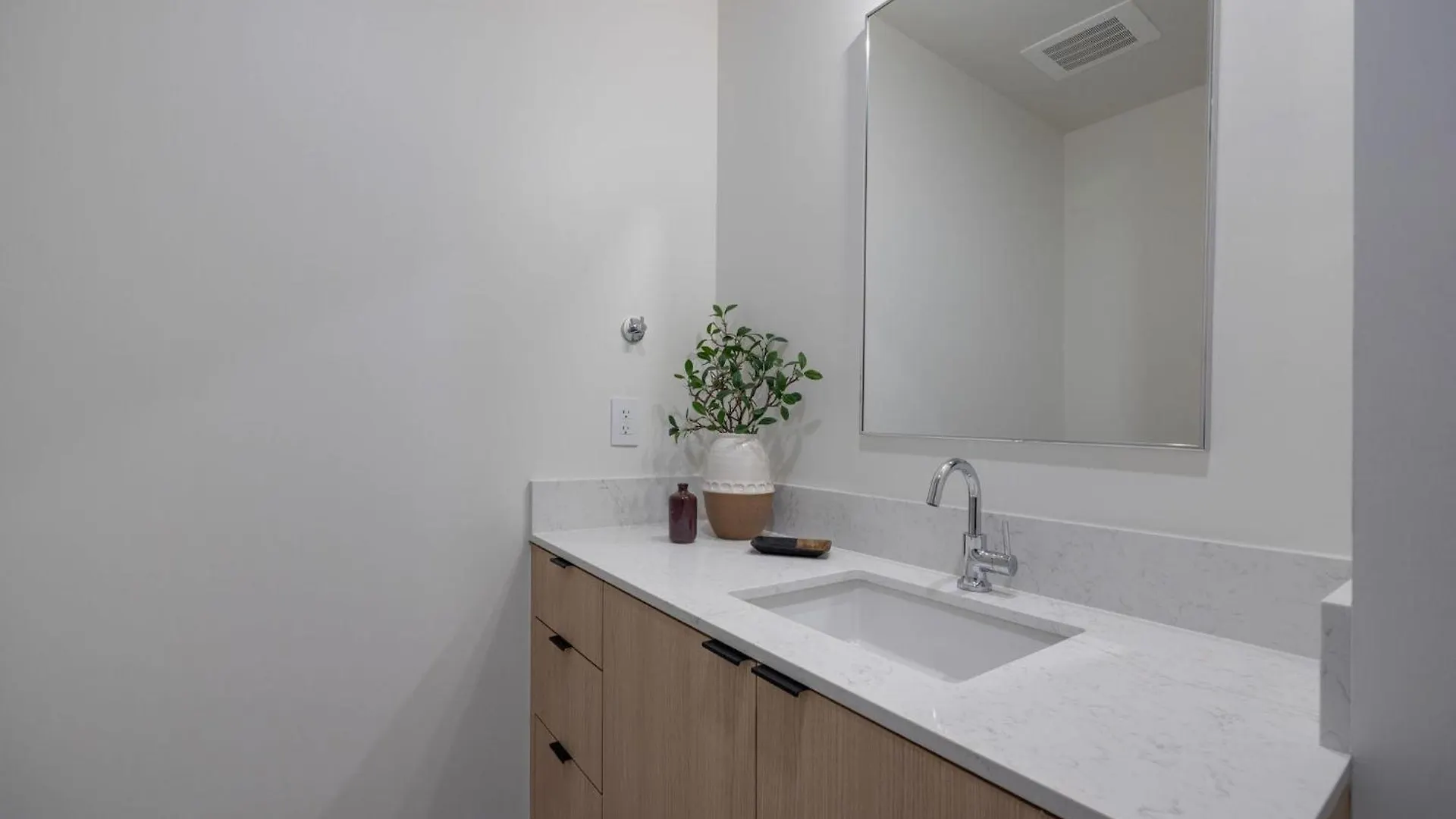 Hyve - Boho Bliss - 3 Bedroom - Located In Sobro Nashville